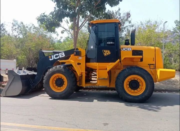 JCB 422 - 