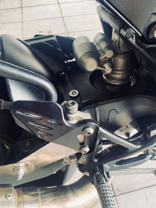 Yamaha R1 Edição limitada - Foto 4