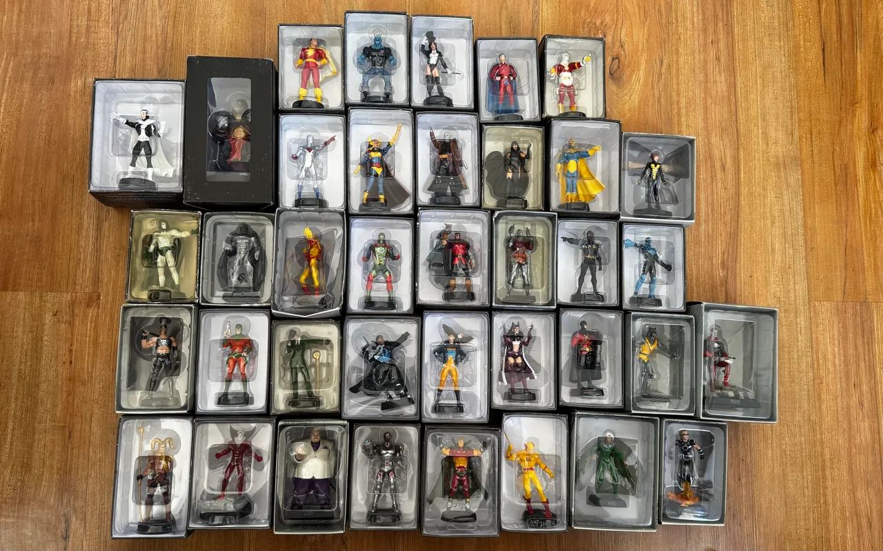 Figure action 38 miniaturas  Marvel DC Comics Eaglemoss 