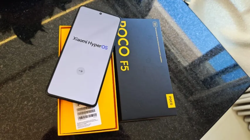 Celular Xiaomi Poco F5 256GB ROM Black 8GB RAM Versão Global 5G