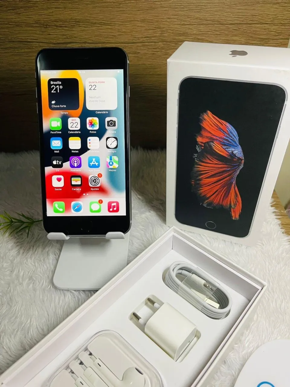 iPhone 6s Plus em perfeito estado.