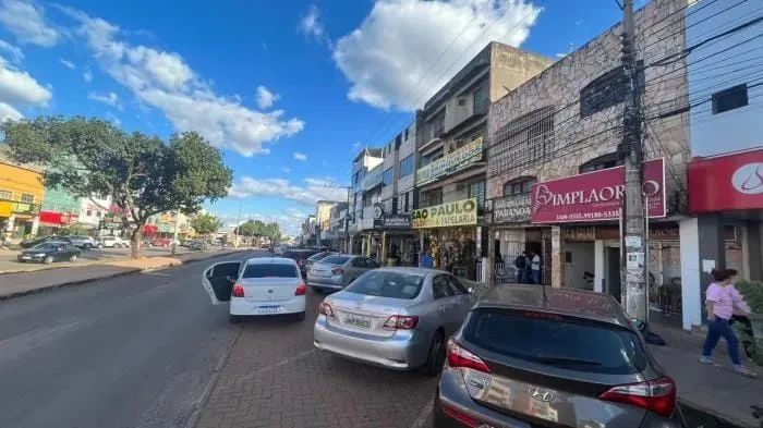 Vendo Prédio comercial com loja de 300m2 ac,ALUGADA na Avenida principal do Paranoá-DF - Foto 4