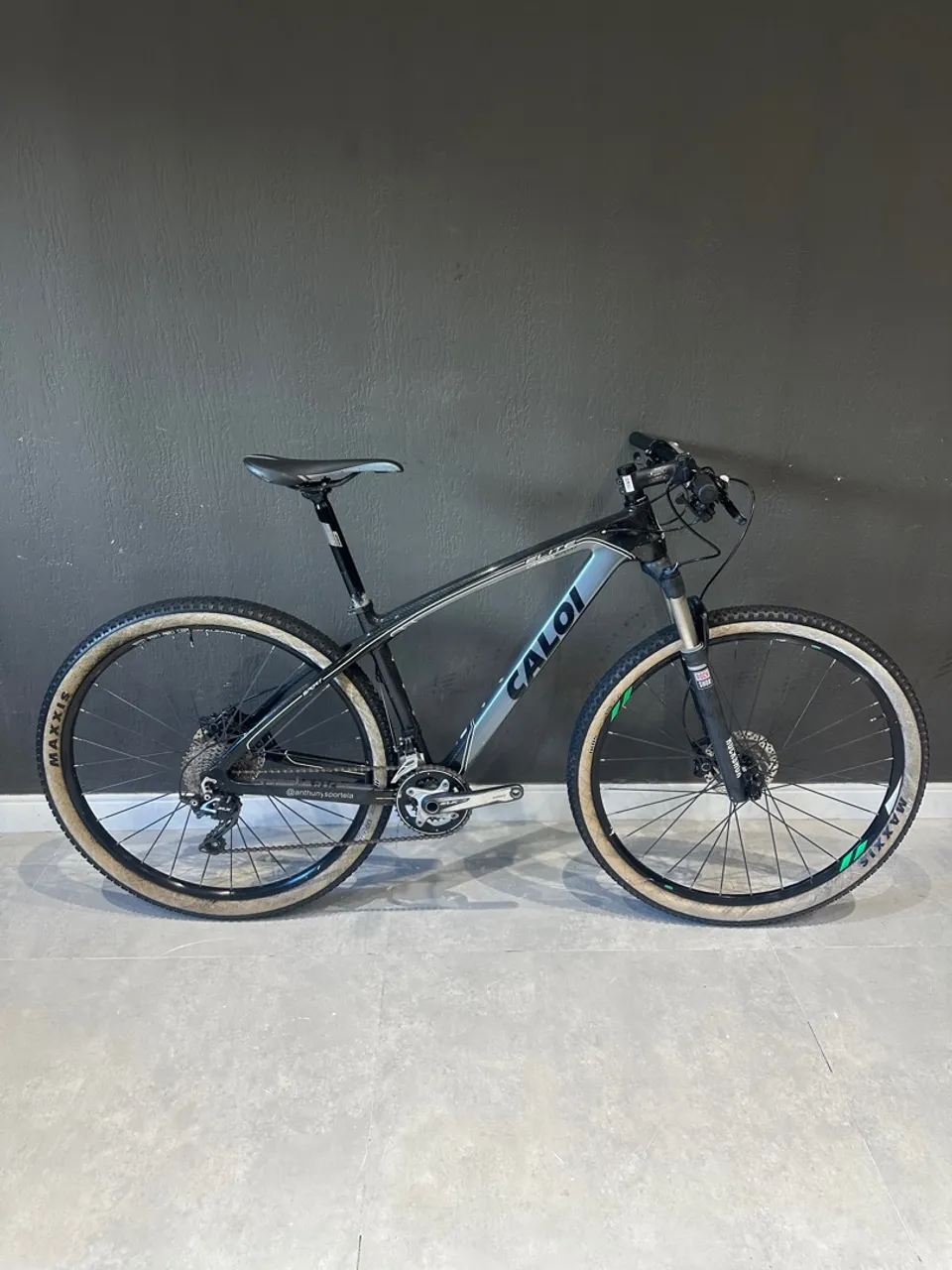 Bic. Aro 29 Caloi Elite Carbon Sport 29