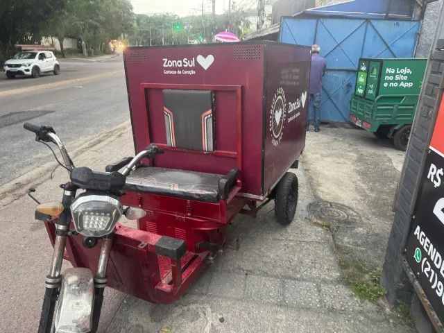 Triciclo Elétrico com Caçamba e Baú - Foto 2