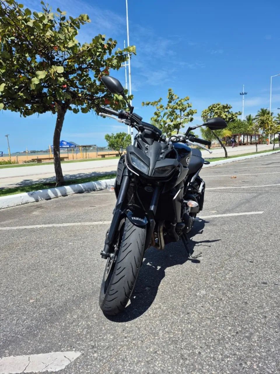 YAMAHA MT 09  - Foto 2