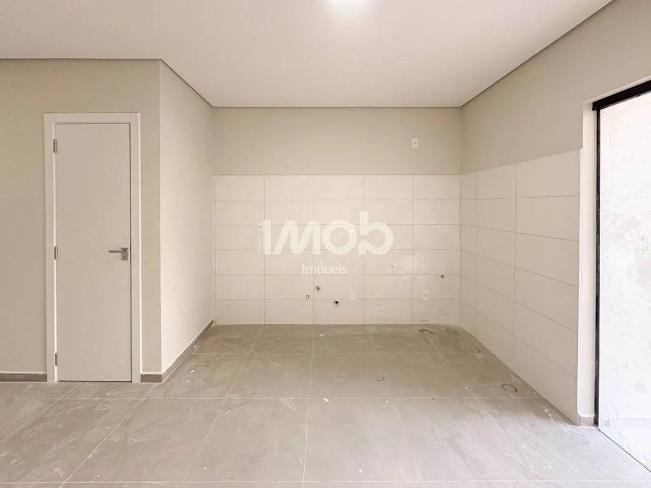 GEMINADO COM SUÍTE + 2 QUARTOS, ÁGUA VERDE - Foto 4