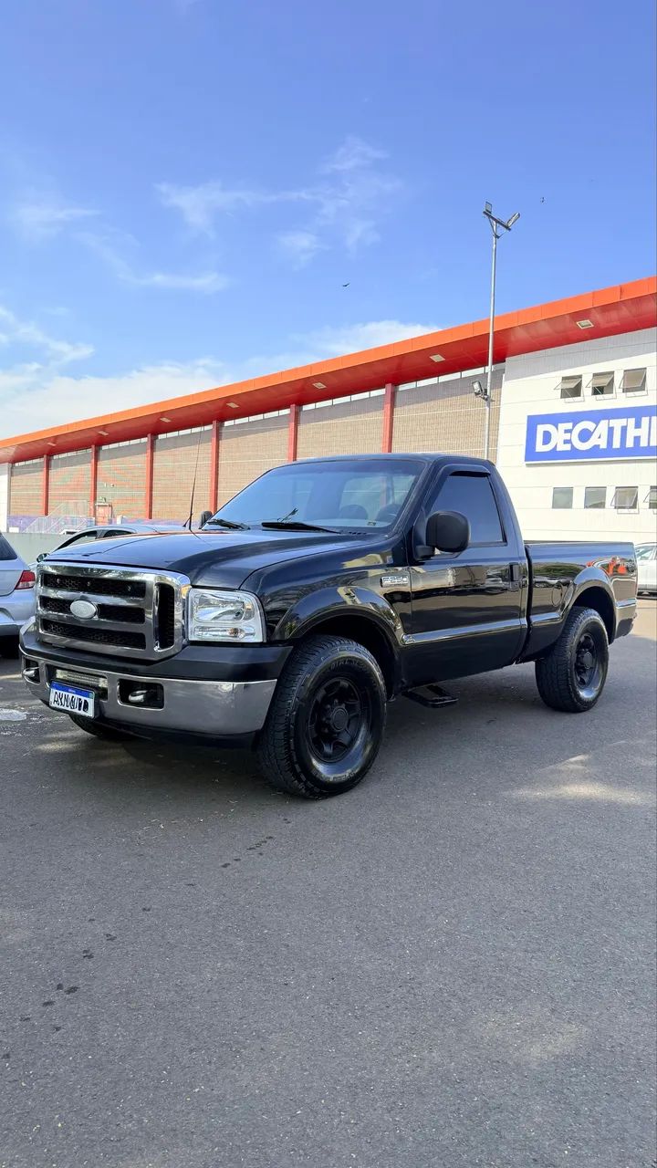 Ford F-250 XLT 4.2 TB Diesel 2004