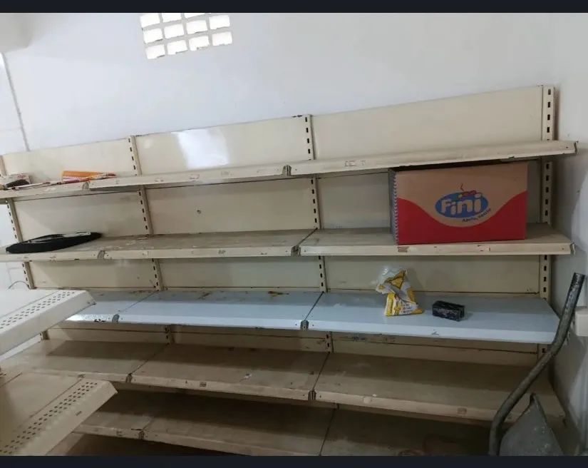 Prateleira para mercadinho