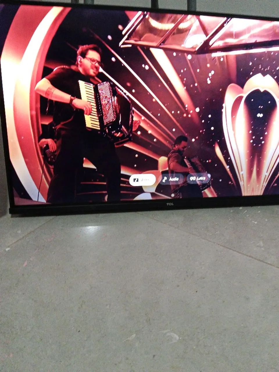 Tv tcl 32 polegadas em ótimo estado 