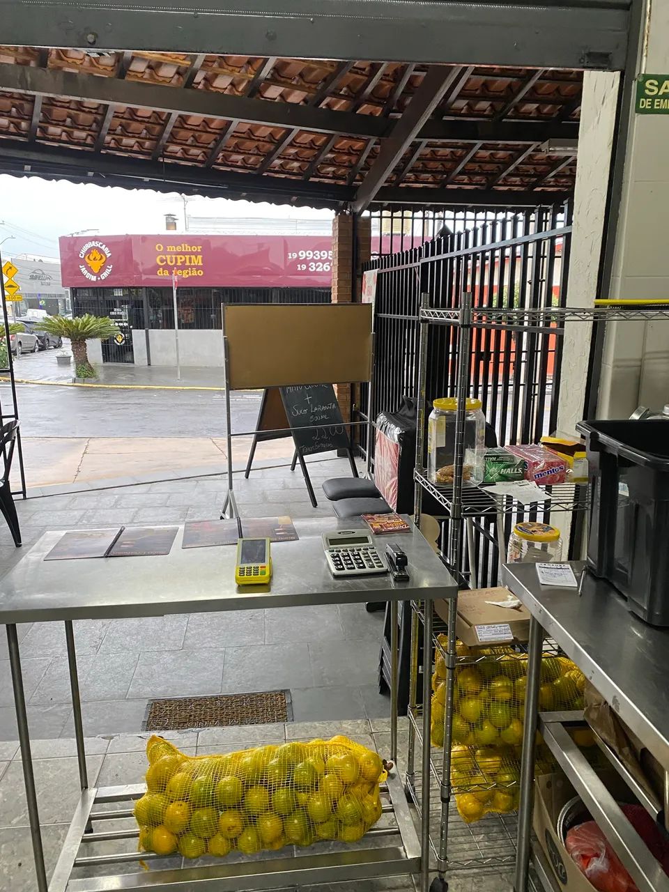 Vendo loja pronta com todos os maquinários  - Foto 3