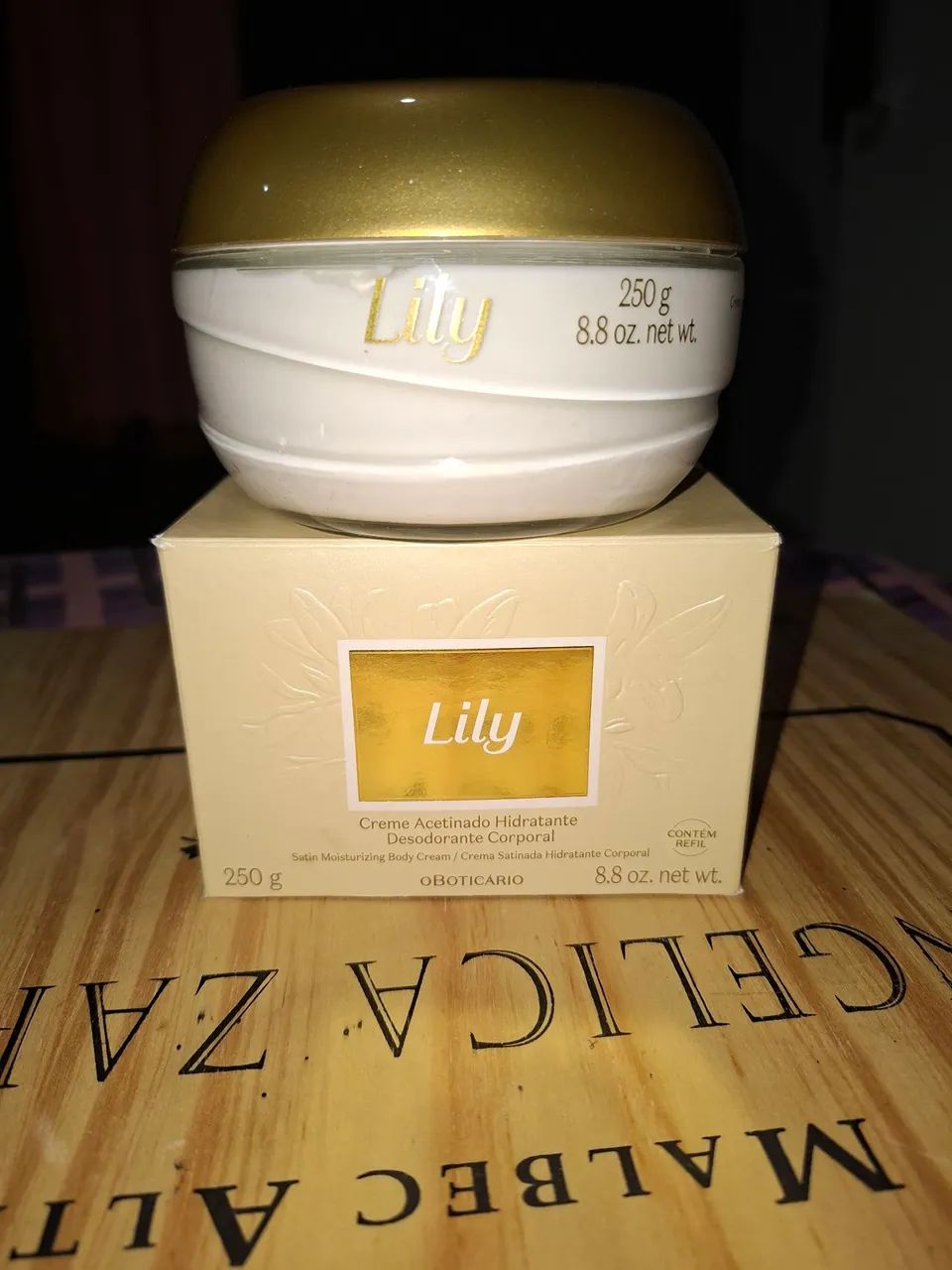 Creme acetinado lily