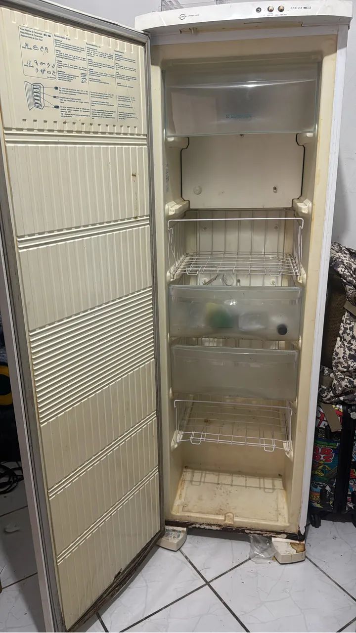 Freezer Vertical Electrolux - Foto 2