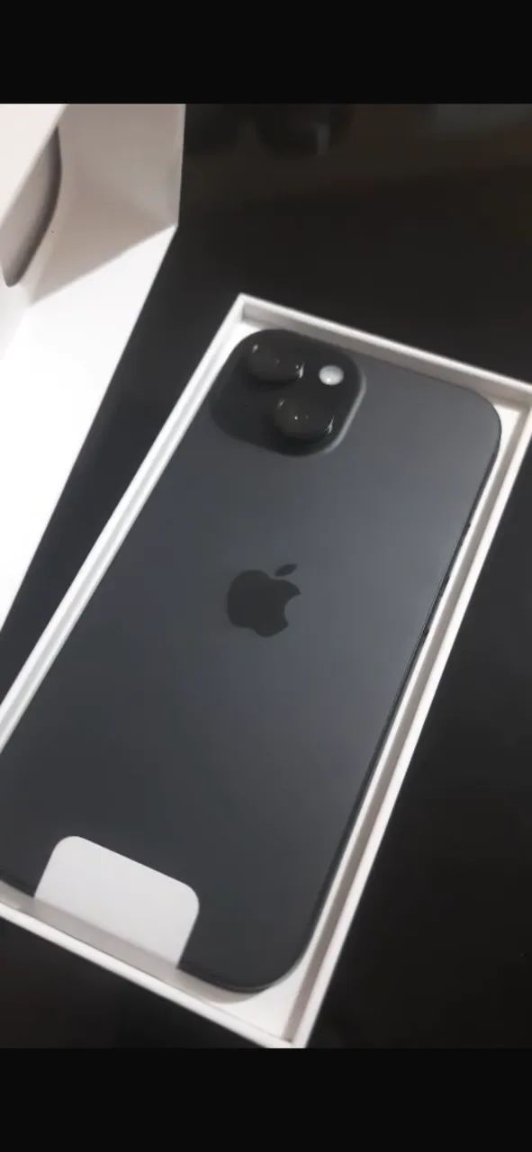 iPhone 15 black 128 