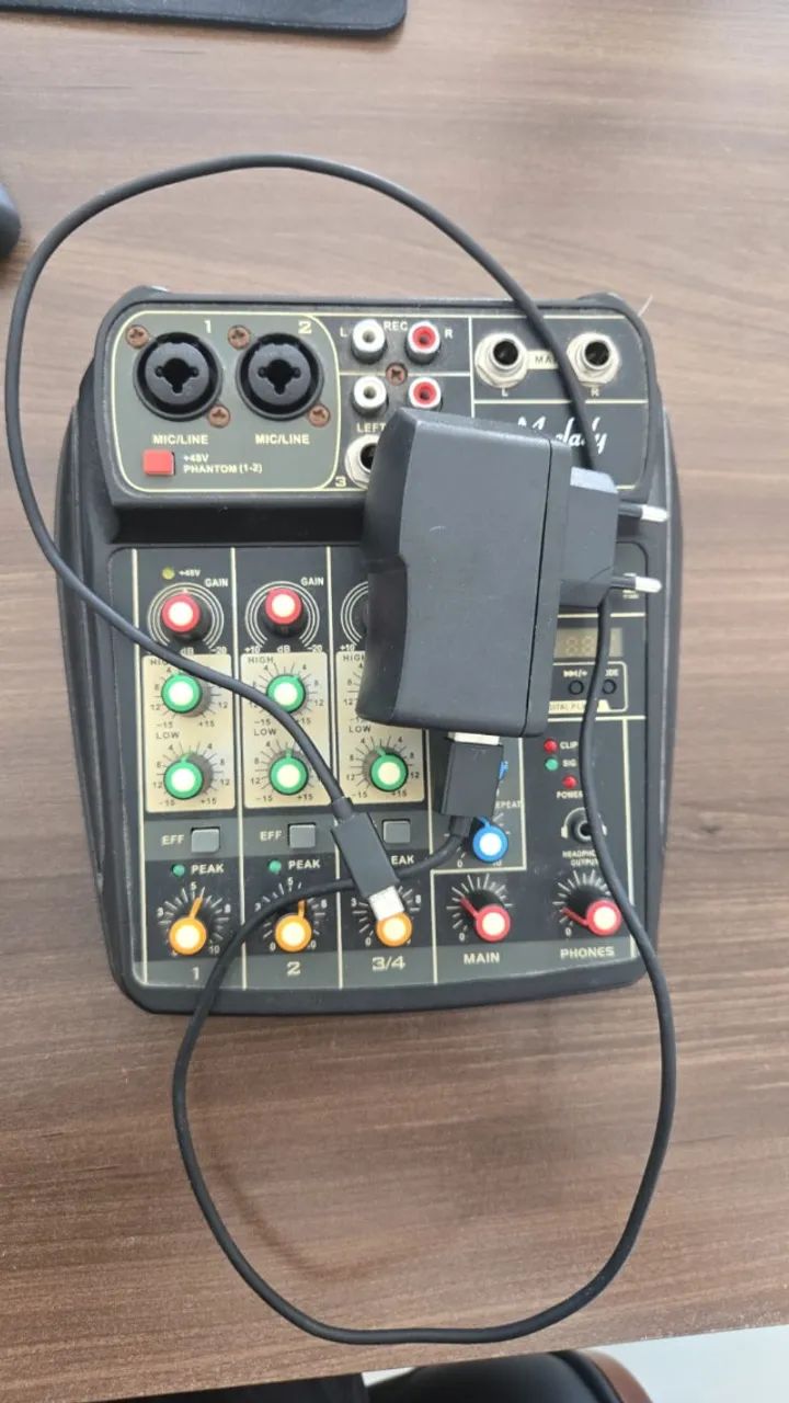 Mixer Mesa de som 4 canais Muslady - Foto 2