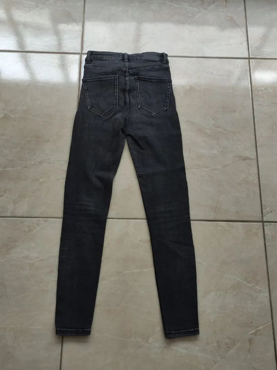 Calças, Zara e Collection - Foto 4
