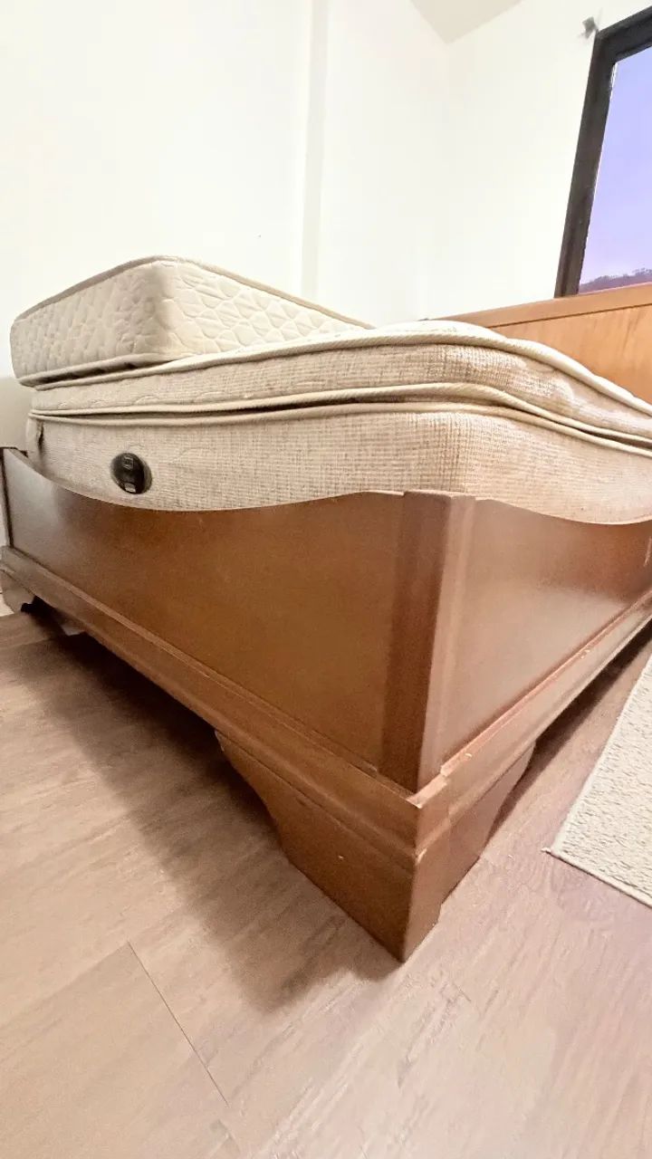 Cama casal com colchão madeira maciça  - Foto 2