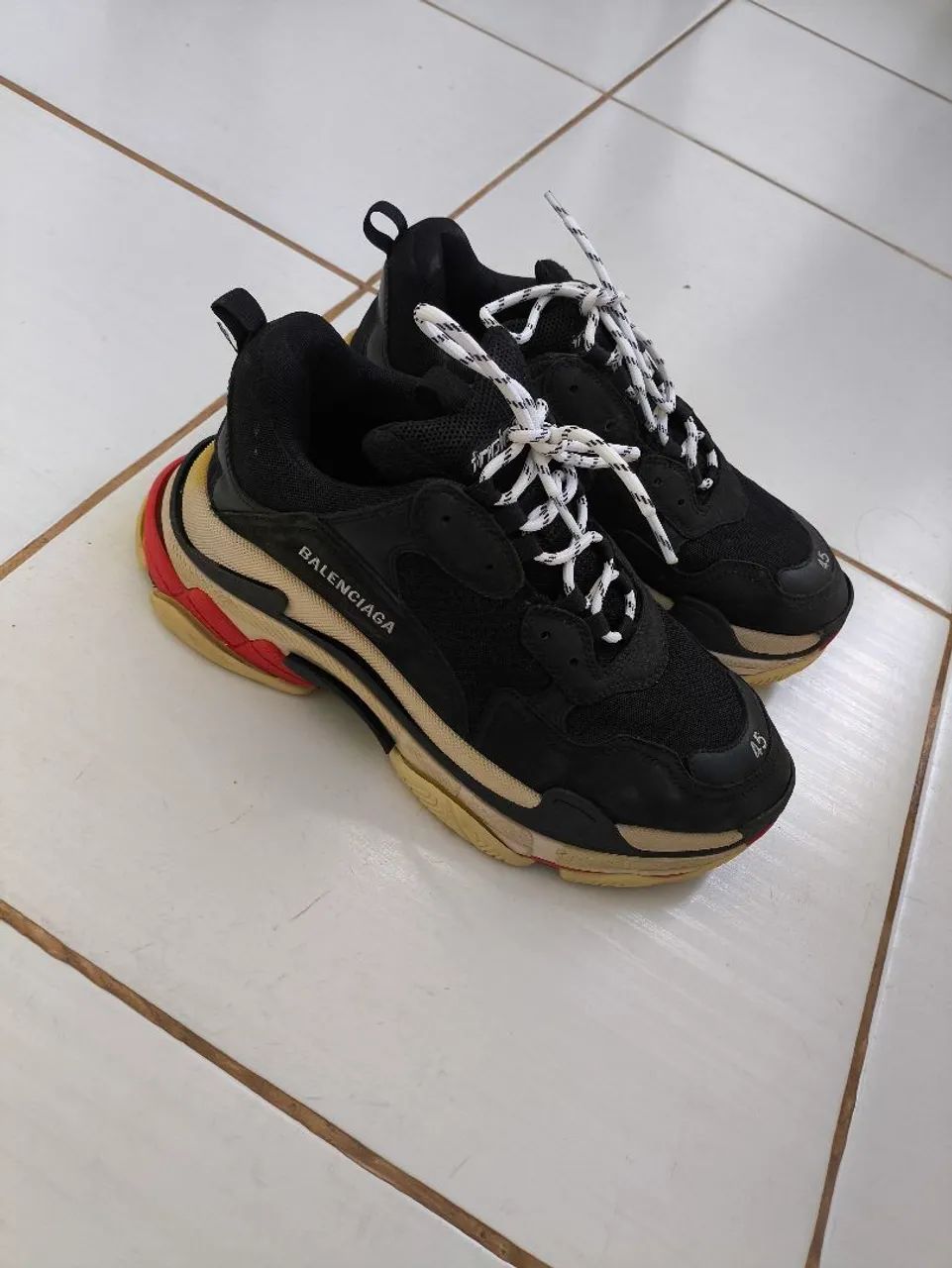 Tênis Balenciaga Triple S