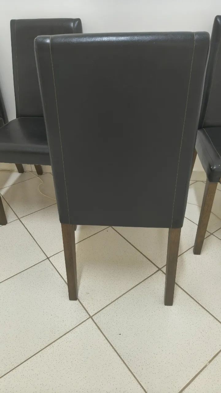 Cadeira   de   Couro Preta  - Reformada  - Foto 3