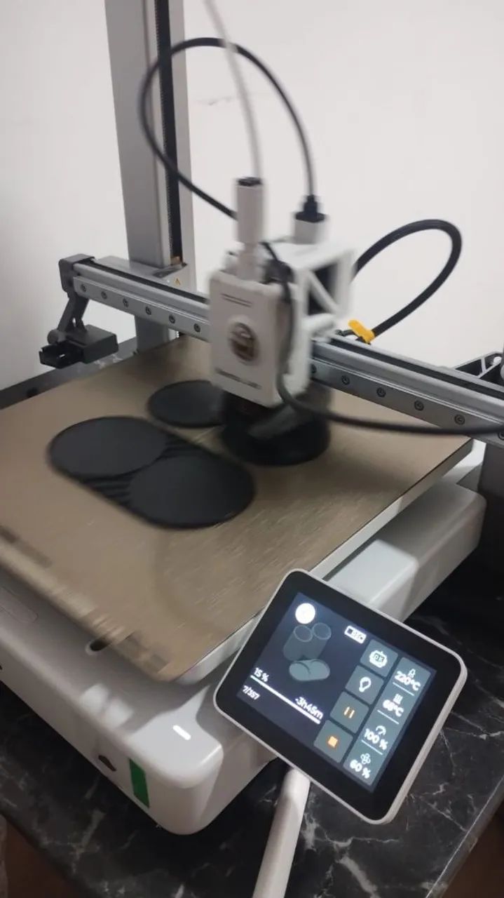Vendo imoressora 3d BAMBU LAB A1  - Foto 2