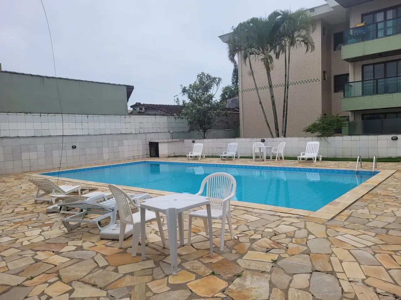 Apartamento na praia com piscina e 2 quartos em Itanhaém. - Foto 2
