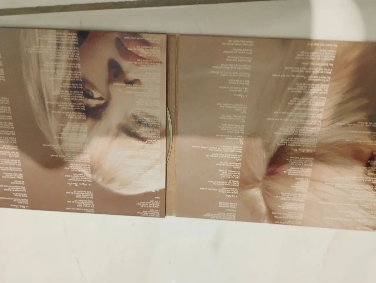 Happier than ever - Billie Eilish CD - Foto 2
