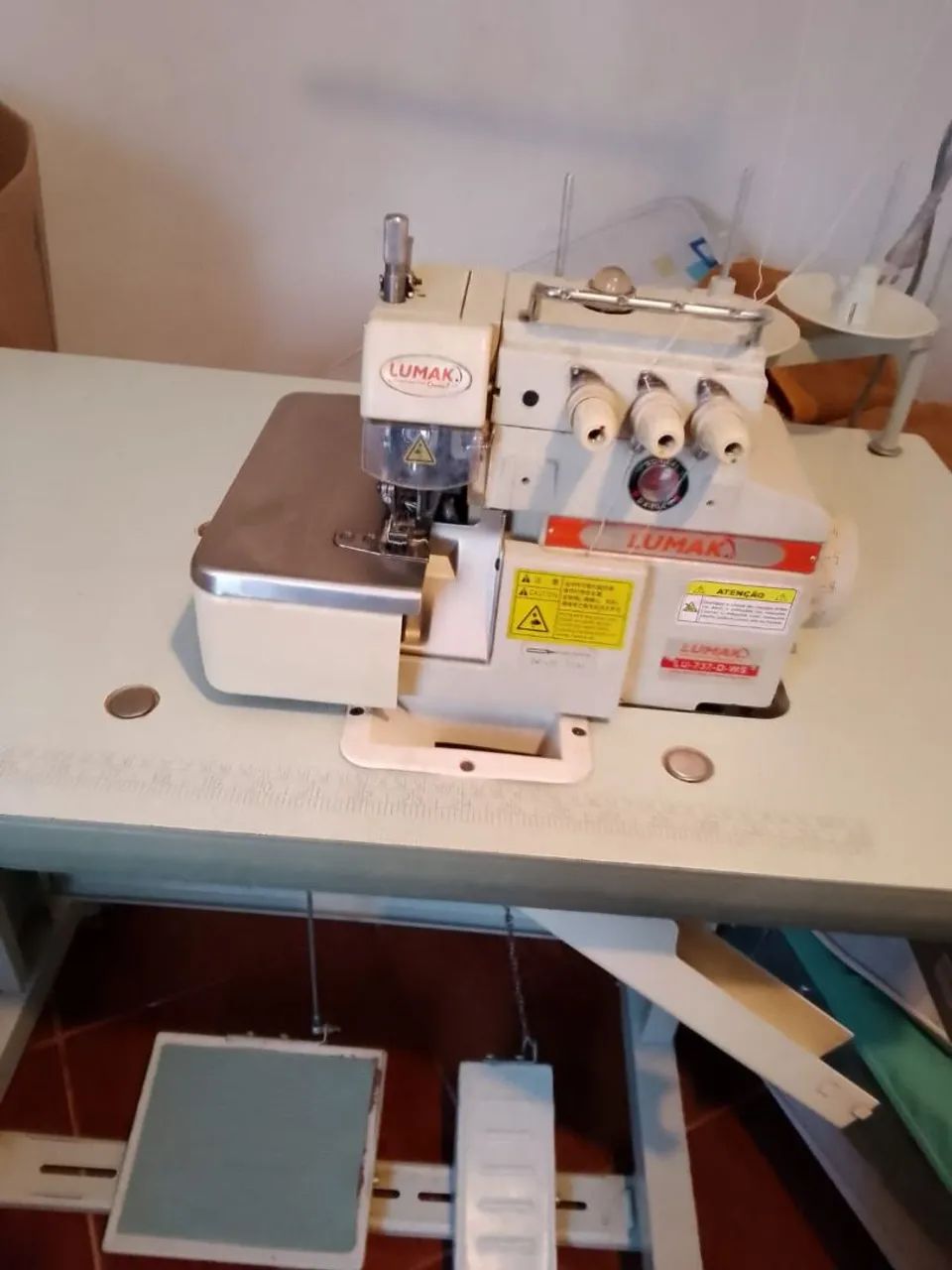 Maquina industrial Overloque - Foto 3