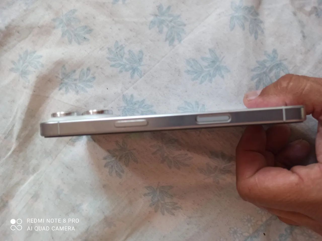 iPhone 16 Pro / 256 GB / Cor Branca - Foto 3