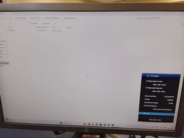 Monitor HP EliteDisplay E241i - 24? IPS (1920x1200) - Tela Giratória