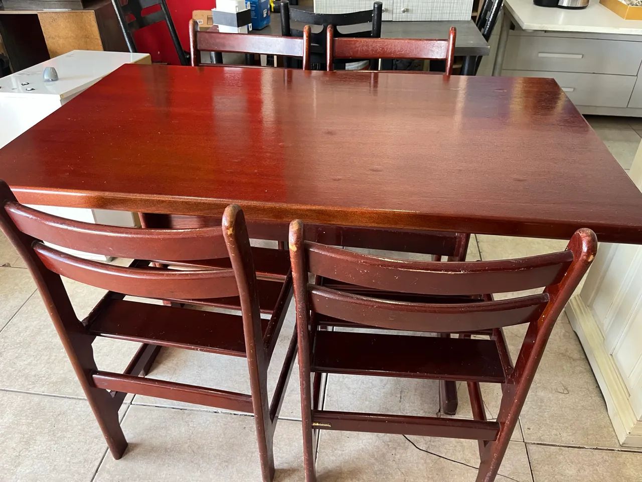 Mesa 4 cadeiras madeira  - Foto 4