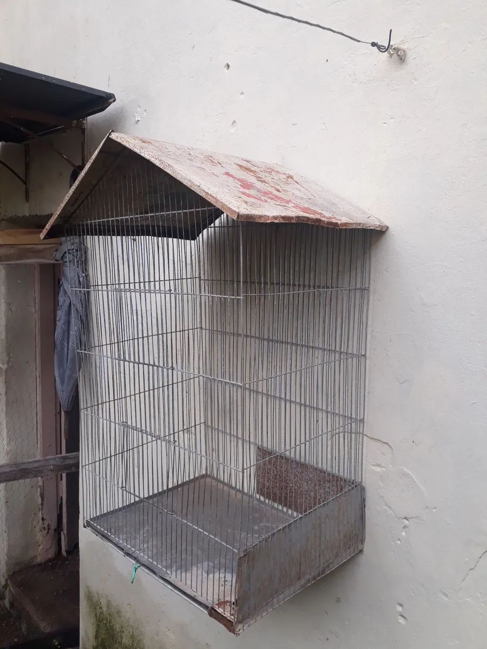 Vendo ótimo viveiro grande. Barato