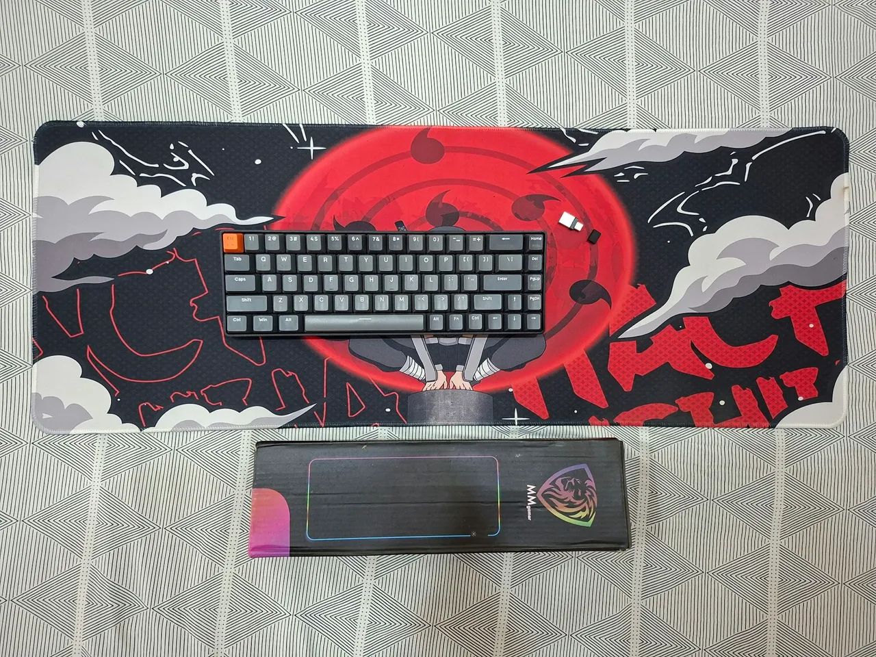 Teclado mecânico K68 + 2 Mouse Pad's - Foto 3