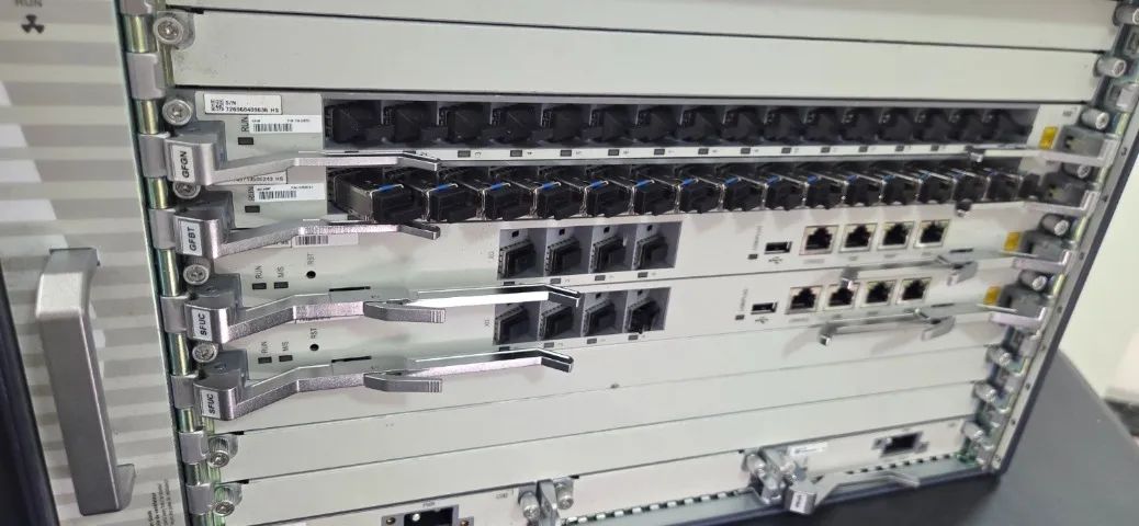 Zte Zxa10 C650 Olt Gpon Completa Com Placas Gfgb Gfbt Sfuc