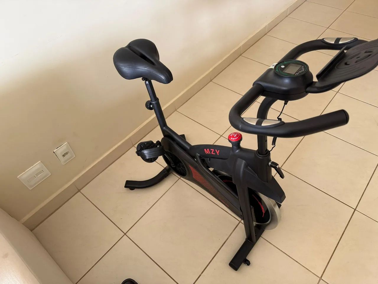 Bicicleta Ergométrica Semi nova - Foto 4