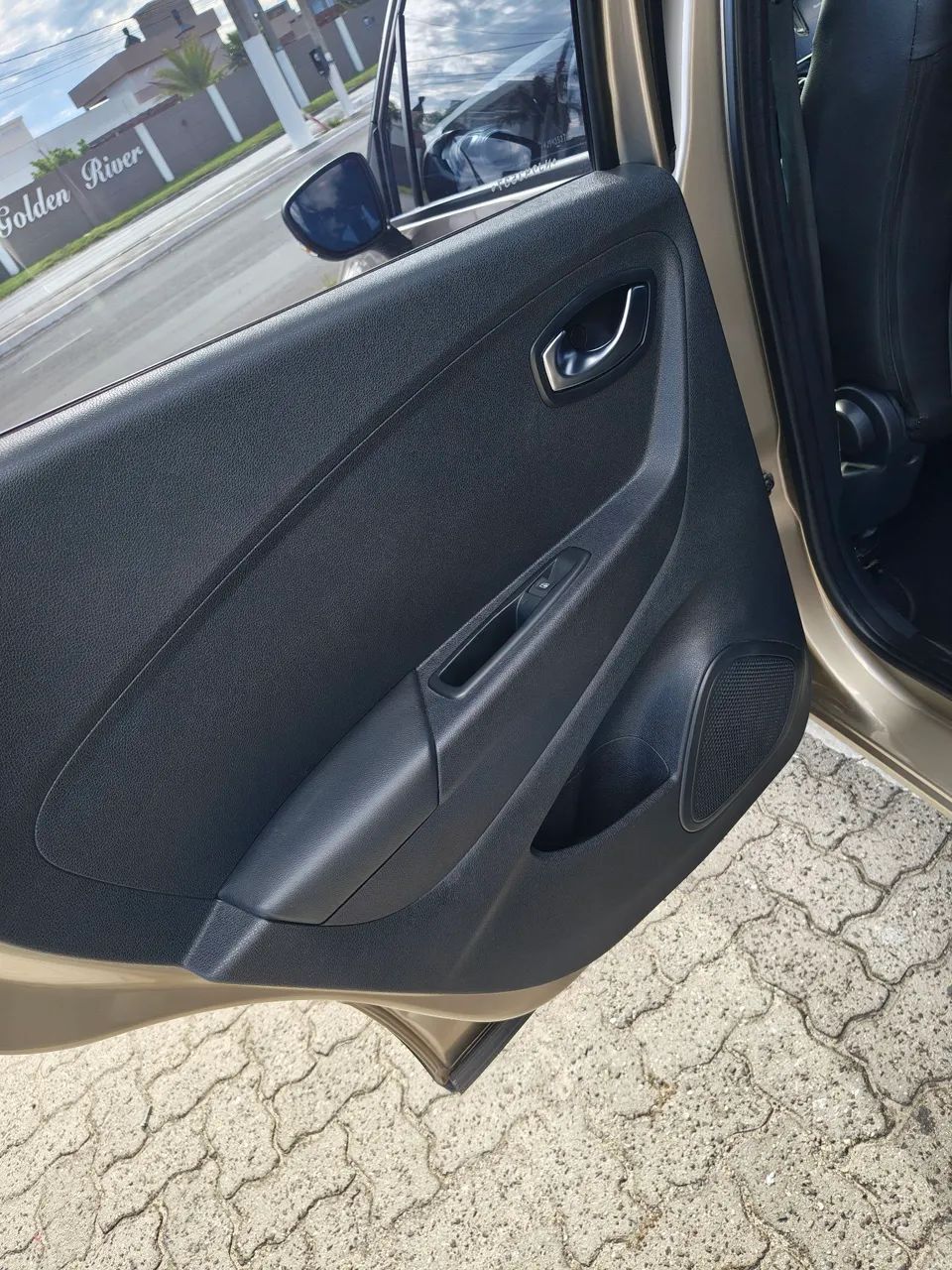 Renault Captur CAPTUR Intense 1.3 TB 16V Flex 5p Aut. 2022