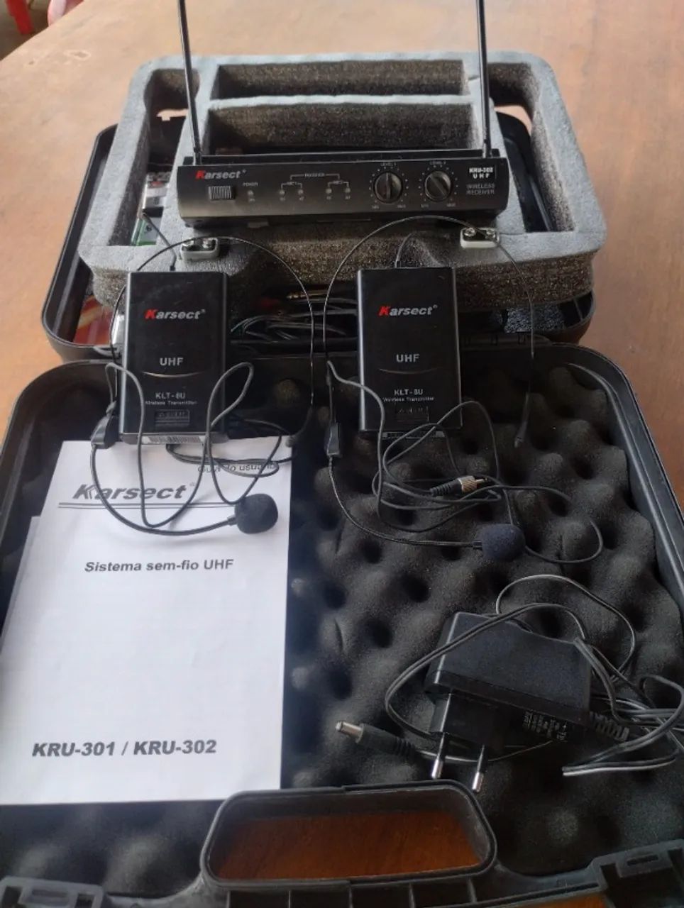 MICROFONE SEM FIO HEADSET DUPLO KARSECT KRU302 - Foto 2