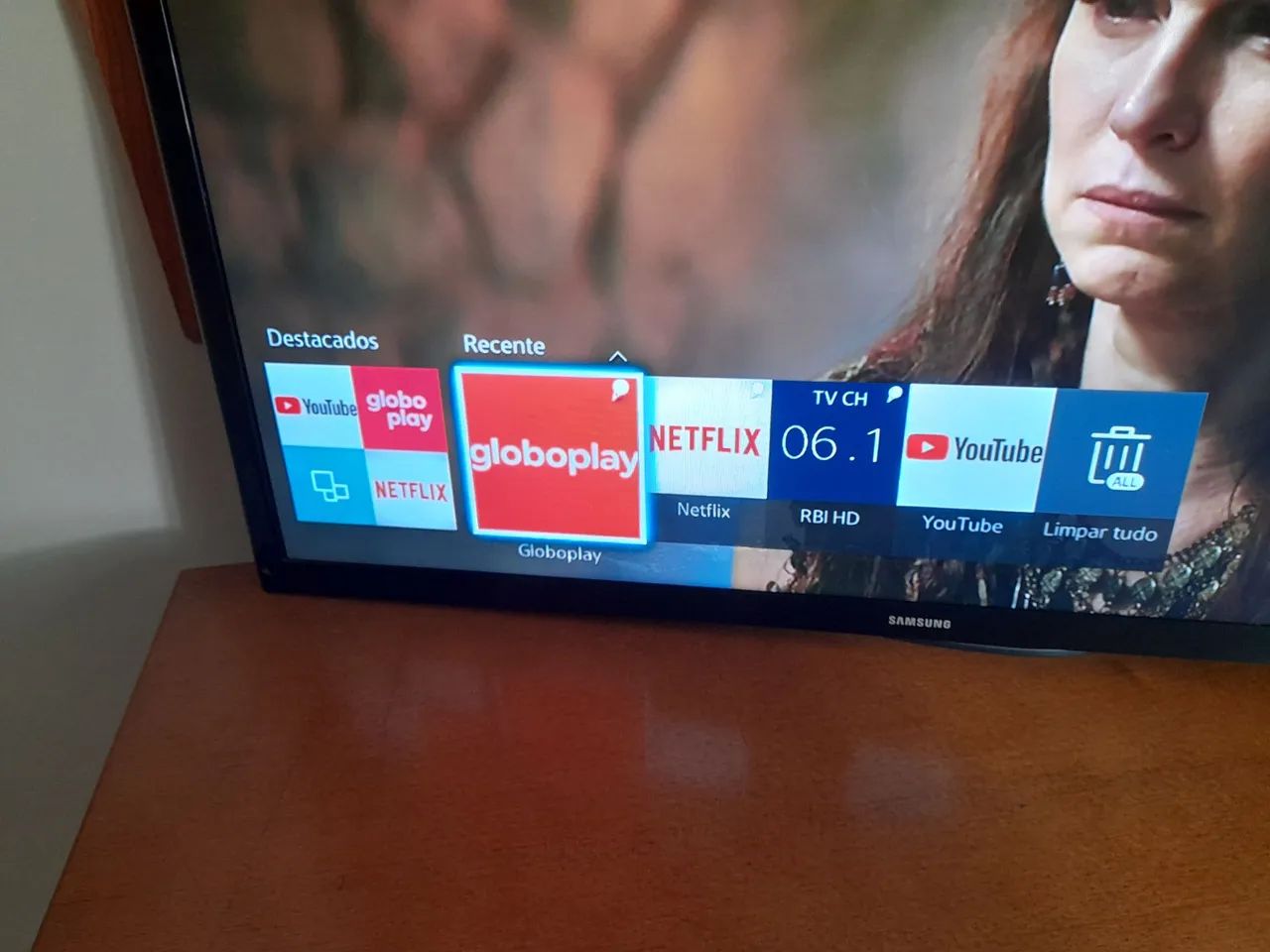 Tv smart 32 polegadas. 