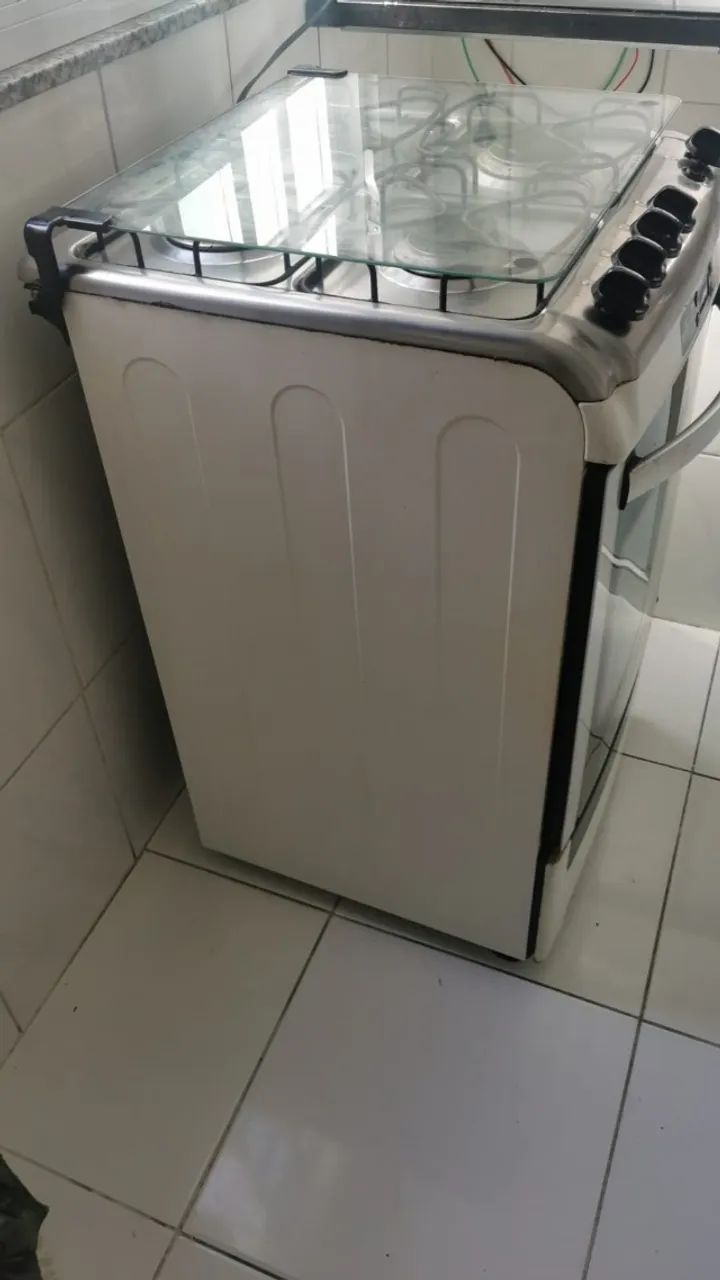 FOGÃO ELECTROLUX 4 BOCAS COM HORA E TIMER - Foto 5