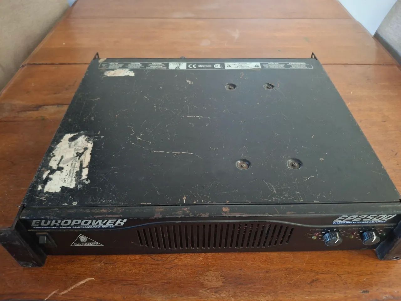 Potencia behringer EP2500  - Foto 2