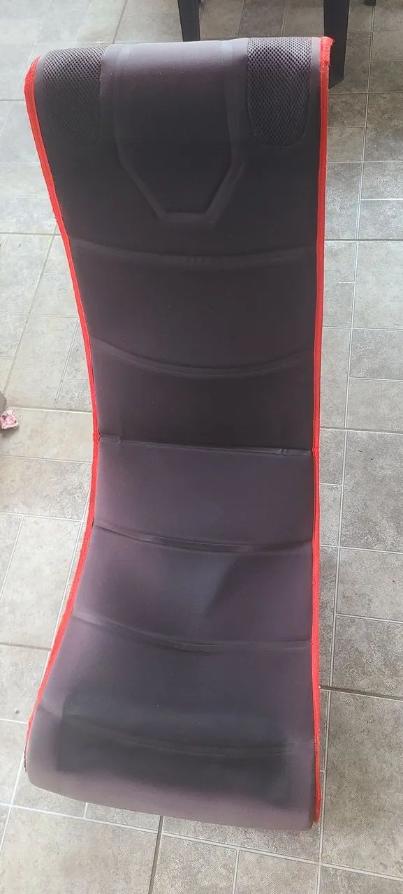 CADEIRA GAMER DE  BALANÇO COM SOM