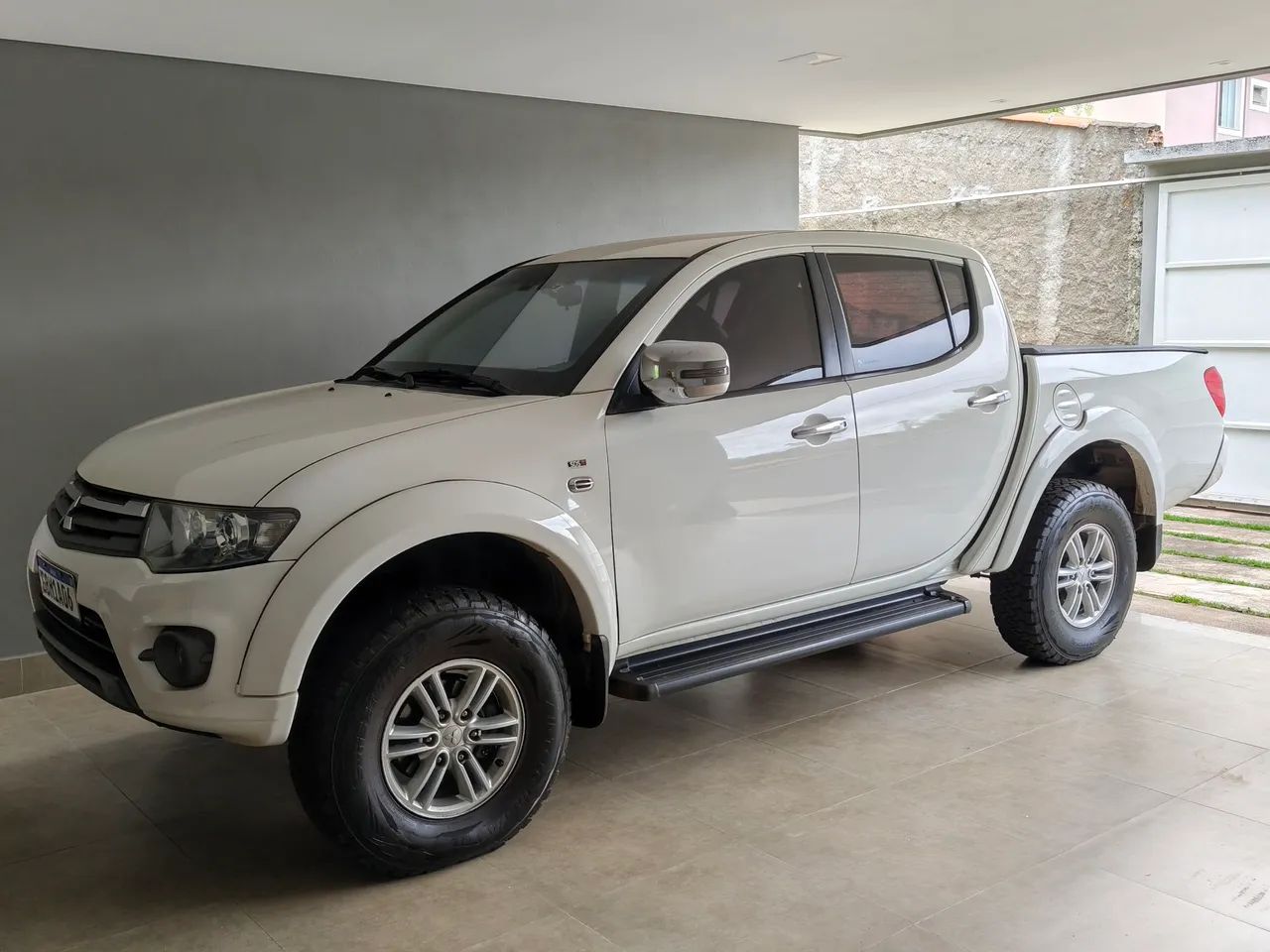 Mitsubishi L200 EVOLUTION 3.2 4X4 TB INT. DIESEL 2016