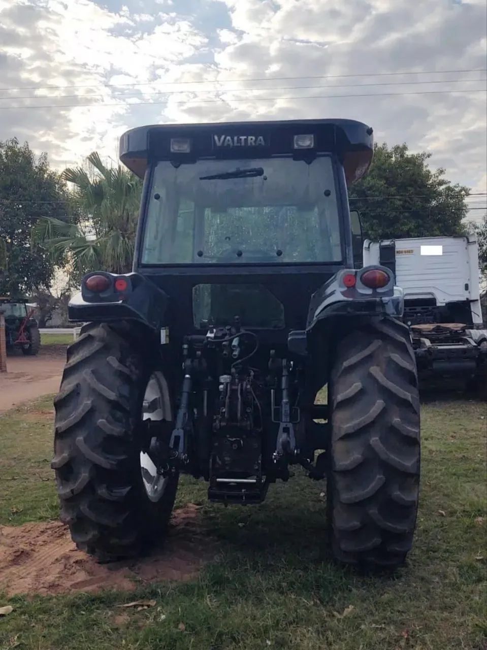 Trator Valtra BM100 08/08 - Entrada R$15.000,00 - Foto 6