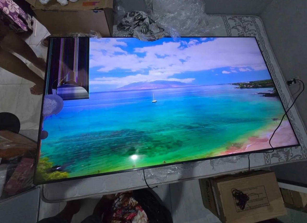 VENDO TV Samsung 75 polegadas com defeito (modelo 2022)
