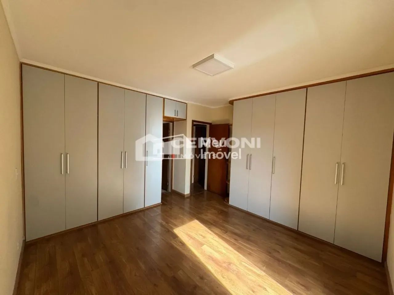 Aluguel Apartamento com 4 Dormitórios sendo 1 Suíte com 170m² - Condomínio Edifício Por do - Foto 3