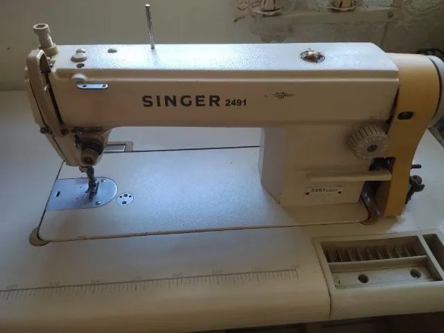 Maquina de costura Singer Industrial - Foto 2