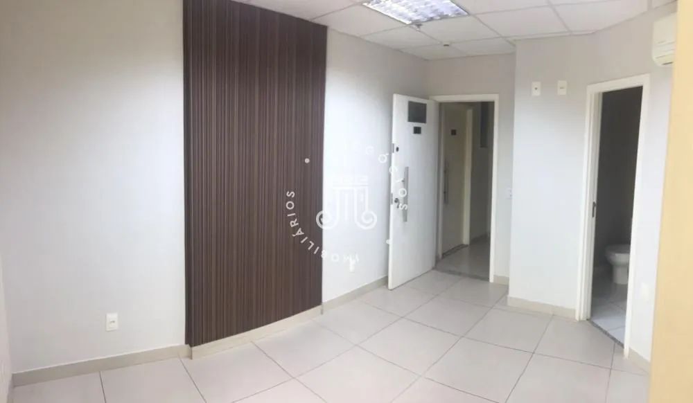 SALA COMERCIAL PARA LOCAÇÃO - EDIFÍCIO GOLDEN OFFICE - CENTRO DE JUNDIAÍ/SP