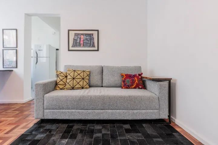 Apartamento temporada em Copacabana, reformado e mobiliado, sala e quarto - Foto 4