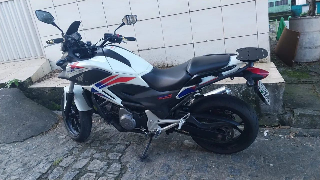NC 700X 2014 Fireblade Edition  - Foto 4
