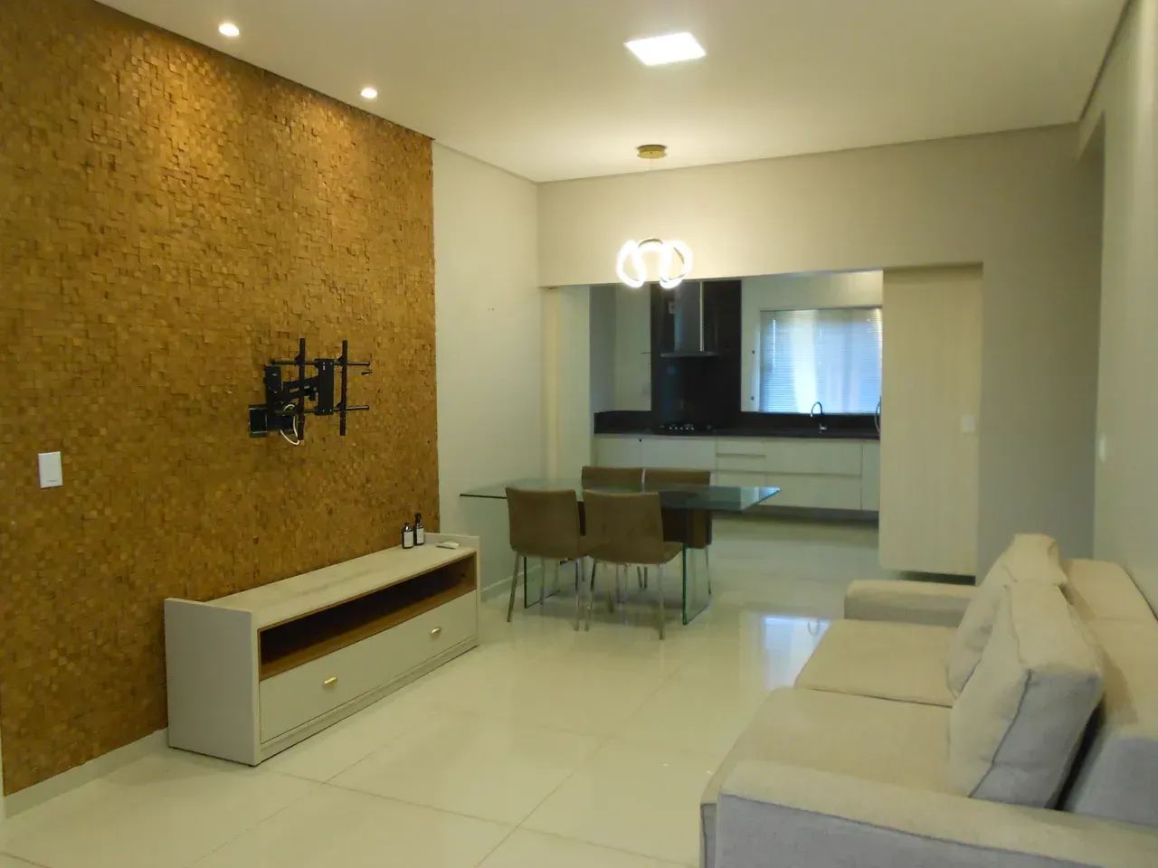 EXCELENTE APARTAMENTO MOBILIADO NO SAINT TROPEZ. - Foto 2