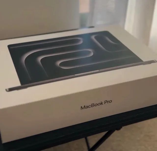 MACBOOK PRO 16-INCH M5 PRO 