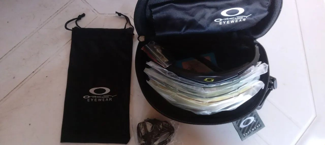 Óculos oakley esportivo.  - Foto 4